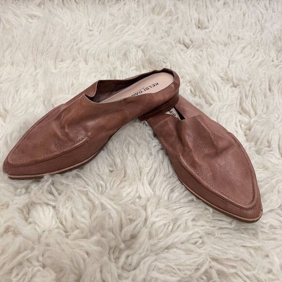 Kelsi Dagger Brooklyn Pointed Toe Taupe/Tan Mule Flat - Picture 2 of 8